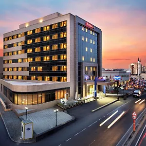Hotel Hampton By Hilton Kayasehir, Istanboel